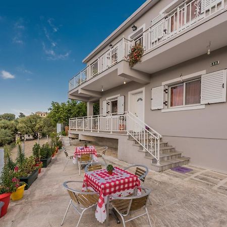 Domus Lukas Apartments Marathiász Kültér fotó